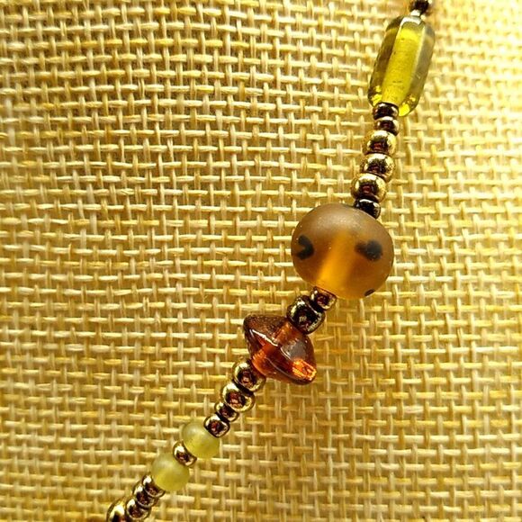 Topaz-Amber Glass Beaded Necklace with Gold-tone beads - Picture 6 of 9
